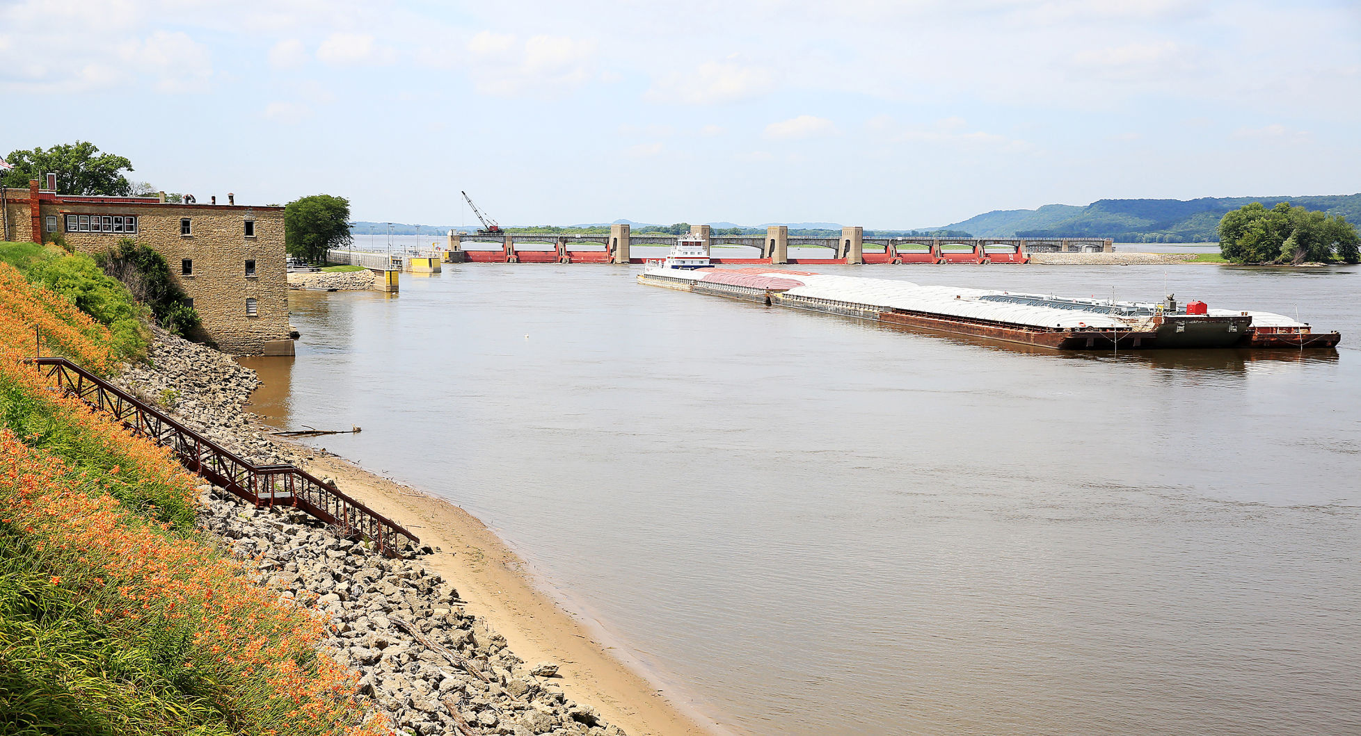 THE GREAT RIVER-0551